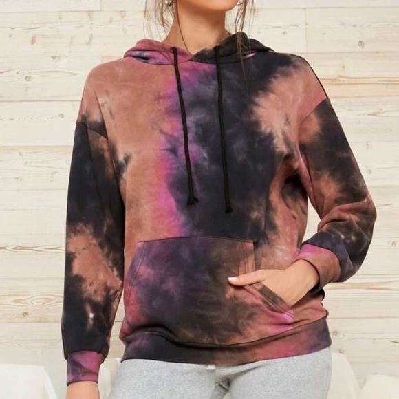Tops - 👽Tie Dye Hoodie
